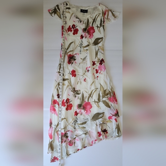 Jolibel Vintage Cream Floral Tiered Ruffle Asymmetrical Flutter Sleeve Y2K Dress - Picture 5 of 9